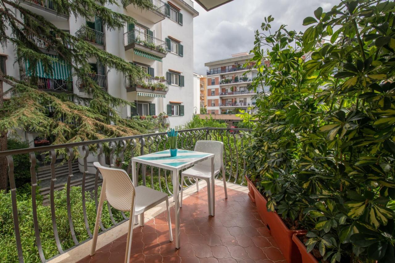 Gea Suite B&B Sorrento Luaran gambar